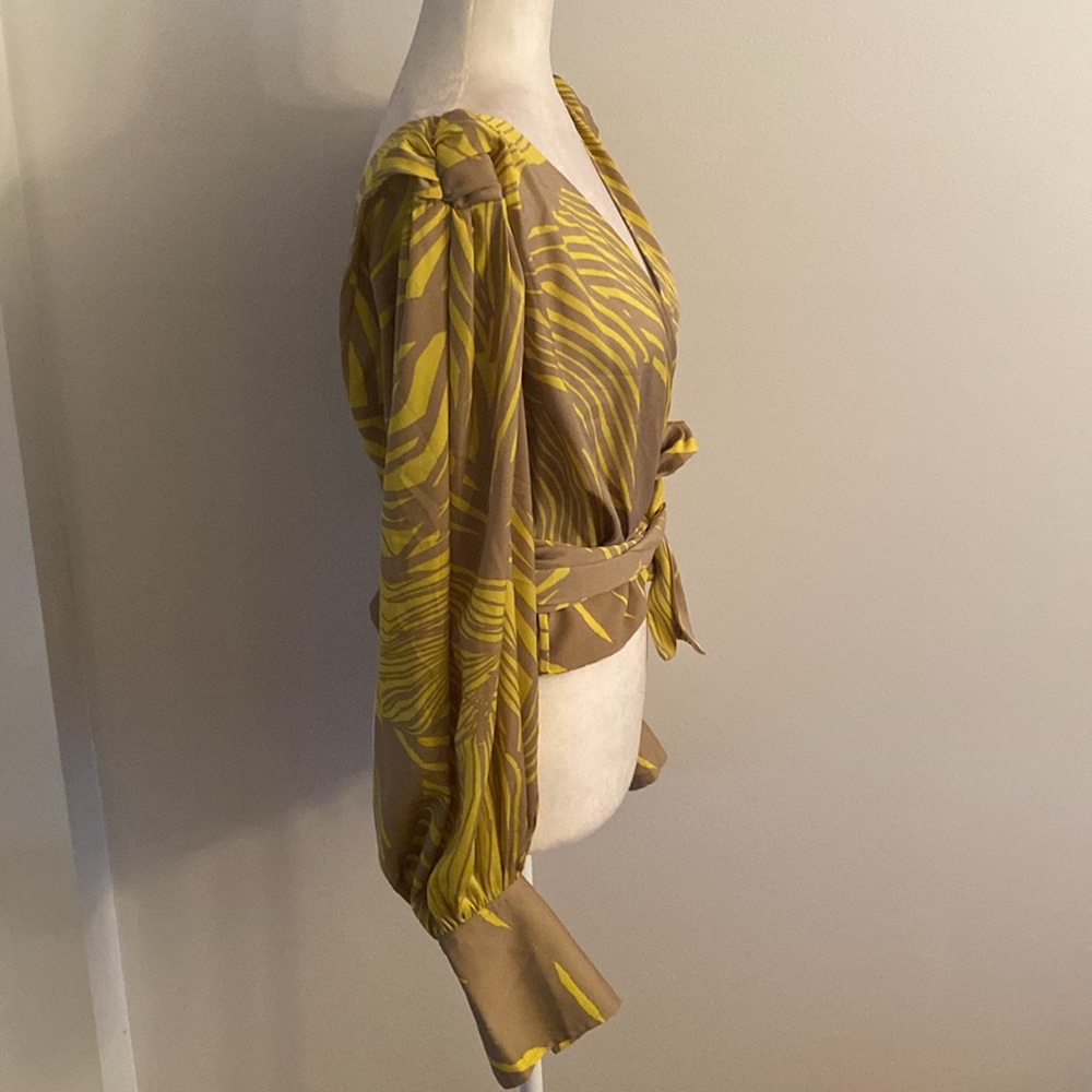 Banana Republic size 12 tie wrap blouse - Picture 5 of 13